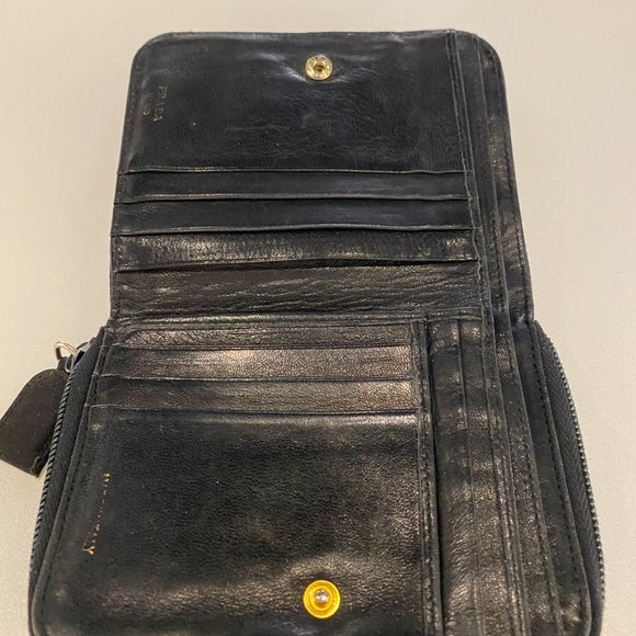 Vintage Quilted Nylon Prada Wallet - Picture 9 of 11